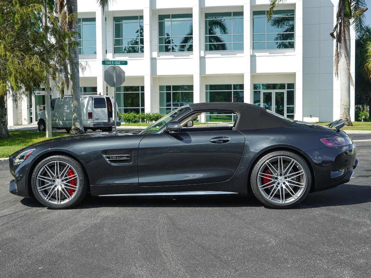 2020 Mercedes-Benz AMG GT C   - Photo 40 - Bonita Springs, FL 34134