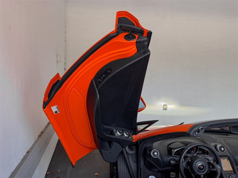 2015 McLaren 650S Spider - Photo 26 - Bonita Springs, FL 34134