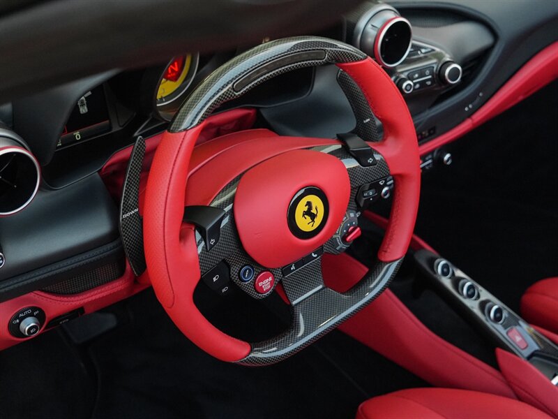 2022 Ferrari F8 Spider   - Photo 30 - Bonita Springs, FL 34134