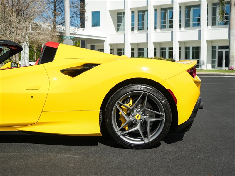 2022 Ferrari F8 Spider   - Photo 48 - Bonita Springs, FL 34134