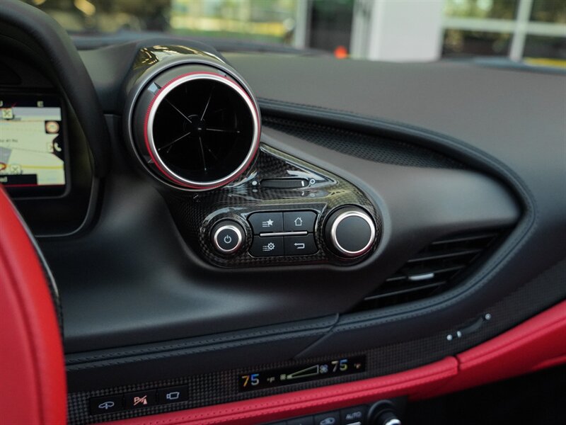 2022 Ferrari F8 Spider   - Photo 14 - Bonita Springs, FL 34134