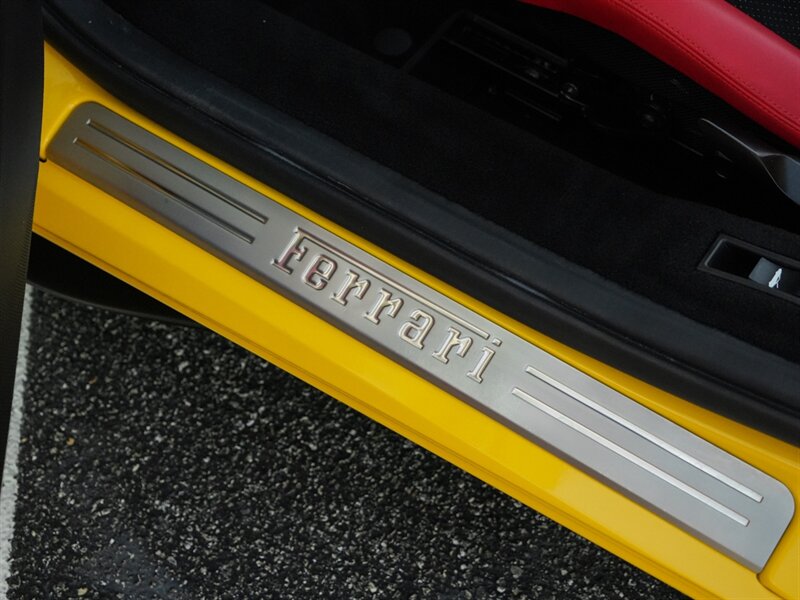 2022 Ferrari F8 Spider   - Photo 28 - Bonita Springs, FL 34134