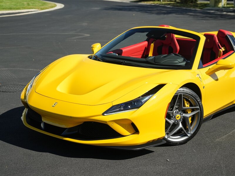 2022 Ferrari F8 Spider   - Photo 8 - Bonita Springs, FL 34134