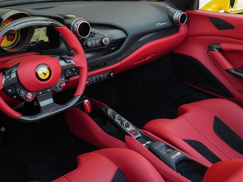 2022 Ferrari F8 Spider   - Photo 13 - Bonita Springs, FL 34134