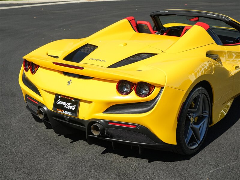 2022 Ferrari F8 Spider   - Photo 63 - Bonita Springs, FL 34134