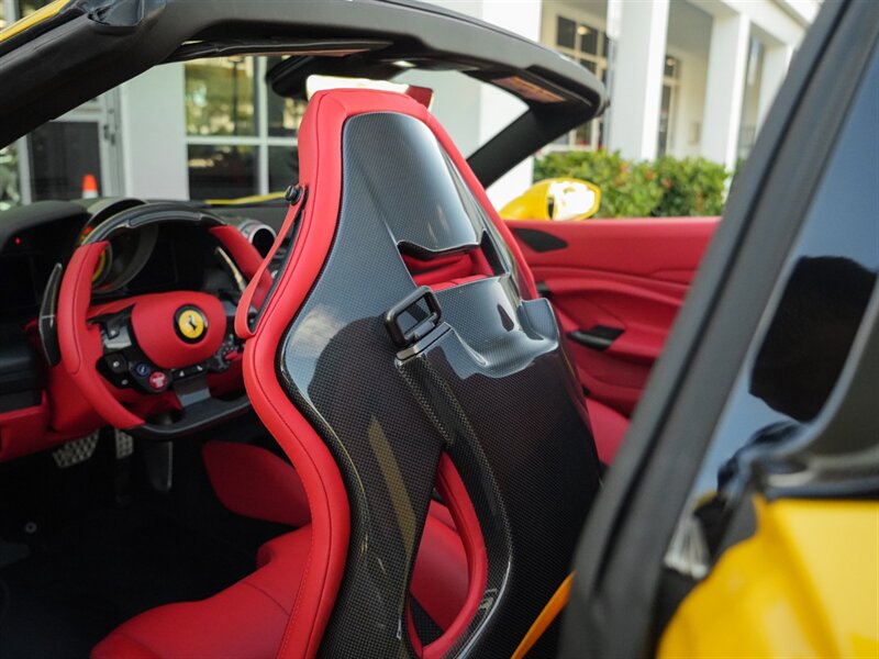 2022 Ferrari F8 Spider   - Photo 22 - Bonita Springs, FL 34134