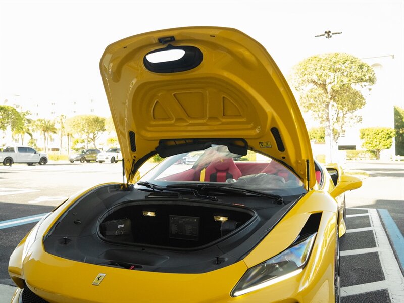 2022 Ferrari F8 Spider   - Photo 43 - Bonita Springs, FL 34134