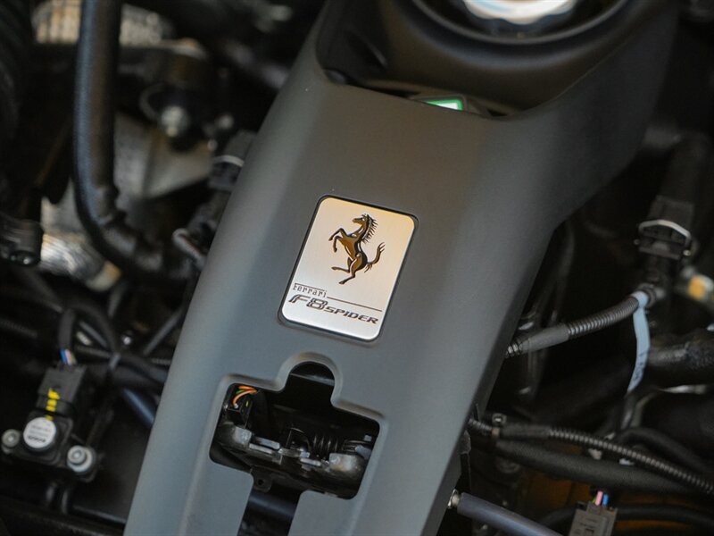 2022 Ferrari F8 Spider   - Photo 40 - Bonita Springs, FL 34134