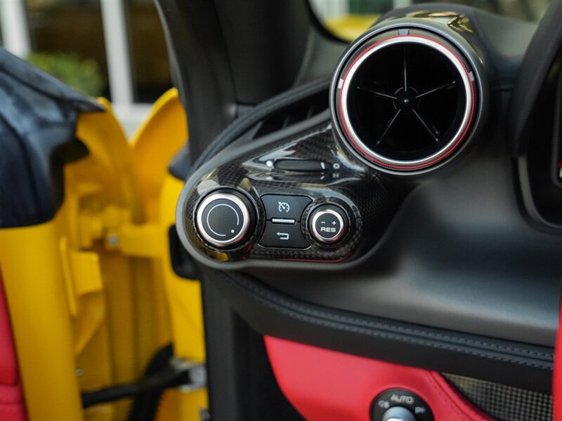 2022 Ferrari F8 Spider   - Photo 24 - Bonita Springs, FL 34134