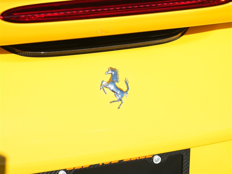 2022 Ferrari F8 Spider   - Photo 58 - Bonita Springs, FL 34134