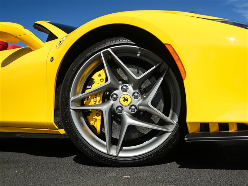 2022 Ferrari F8 Spider   - Photo 75 - Bonita Springs, FL 34134