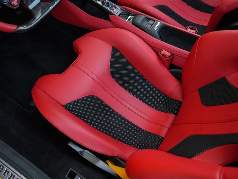 2022 Ferrari F8 Spider   - Photo 23 - Bonita Springs, FL 34134