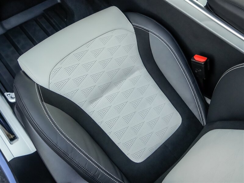 2022 Land Rover Range Rover Sport SVR - Photo 20 - Bonita Springs, FL 34134