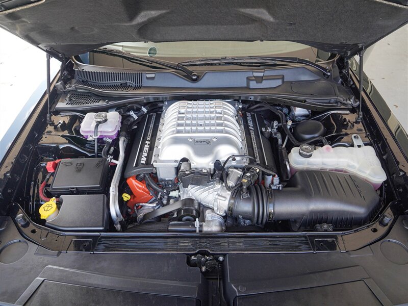 2016 Dodge Challenger SRT Hellcat   - Photo 23 - Bonita Springs, FL 34134