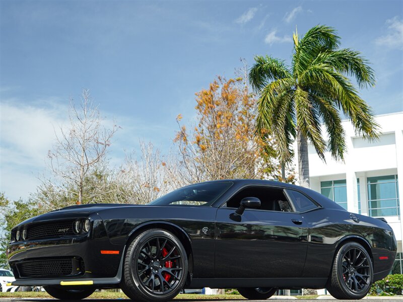2016 Dodge Challenger SRT Hellcat   - Photo 44 - Bonita Springs, FL 34134