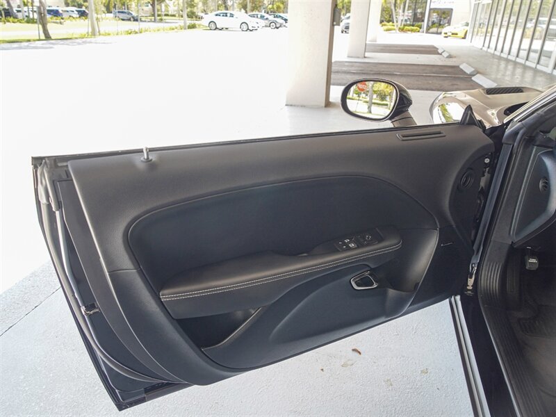 2016 Dodge Challenger SRT Hellcat   - Photo 13 - Bonita Springs, FL 34134