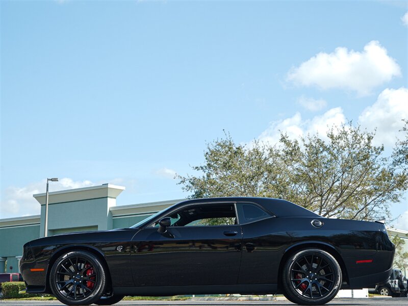 2016 Dodge Challenger SRT Hellcat   - Photo 39 - Bonita Springs, FL 34134