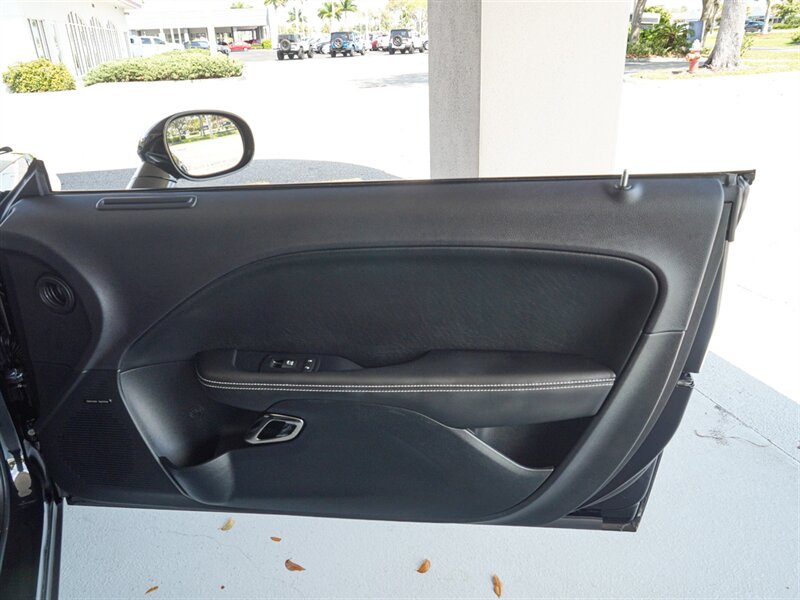 2016 Dodge Challenger SRT Hellcat   - Photo 21 - Bonita Springs, FL 34134