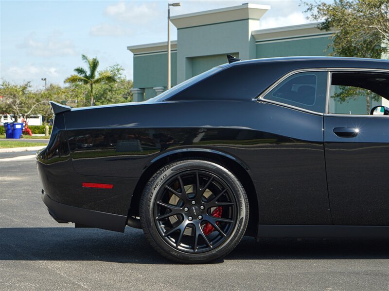 2016 Dodge Challenger SRT Hellcat   - Photo 25 - Bonita Springs, FL 34134