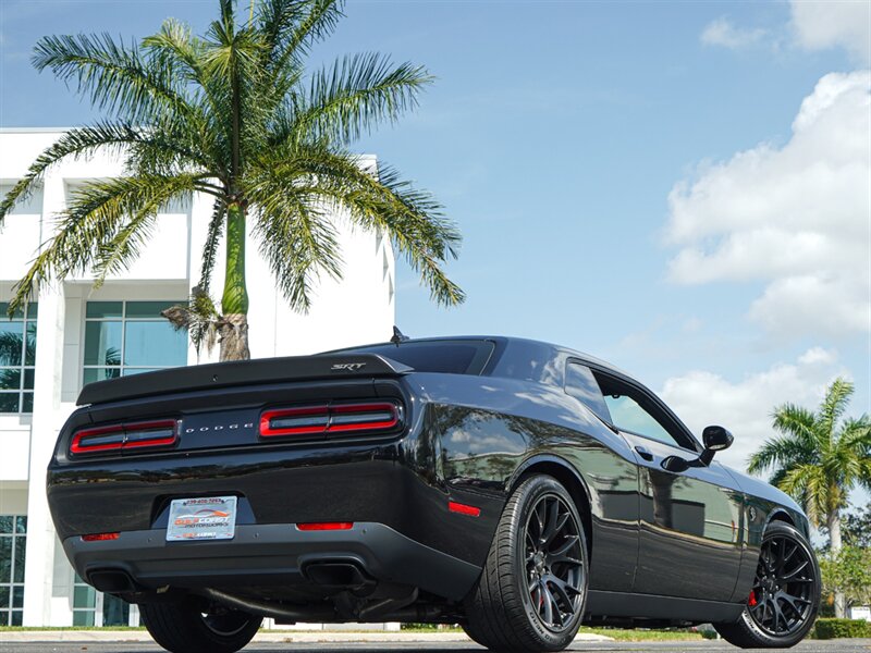 2016 Dodge Challenger SRT Hellcat   - Photo 34 - Bonita Springs, FL 34134