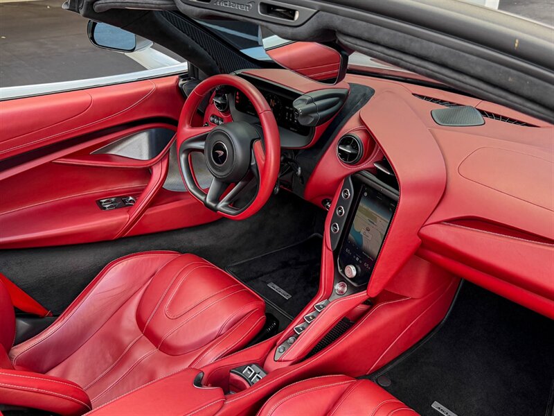 2024 McLaren 750S Spider   - Photo 34 - Bonita Springs, FL 34134