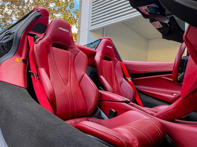 2024 McLaren 750S Spider   - Photo 36 - Bonita Springs, FL 34134