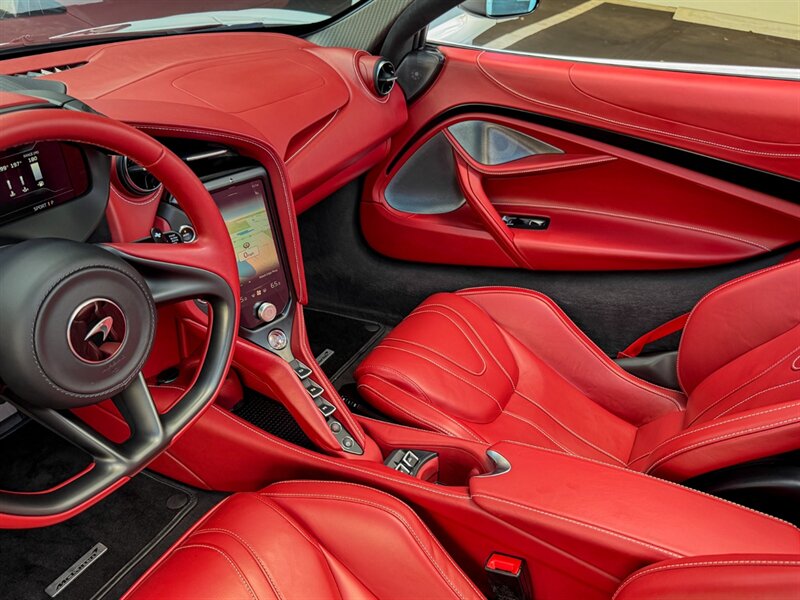 2024 McLaren 750S Spider   - Photo 18 - Bonita Springs, FL 34134