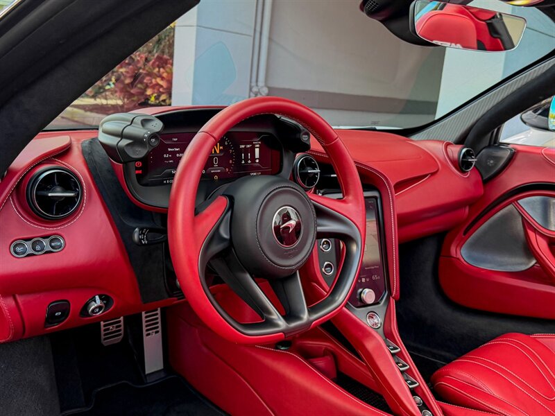 2024 McLaren 750S Spider   - Photo 15 - Bonita Springs, FL 34134