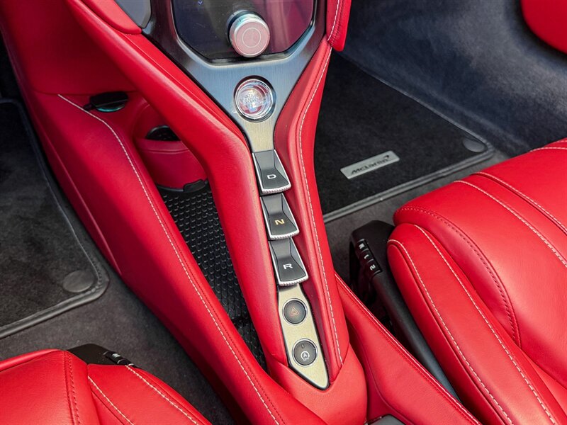 2024 McLaren 750S Spider   - Photo 23 - Bonita Springs, FL 34134