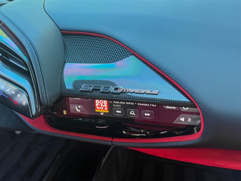 2023 Ferrari SF90 Stradale   - Photo 34 - Bonita Springs, FL 34134