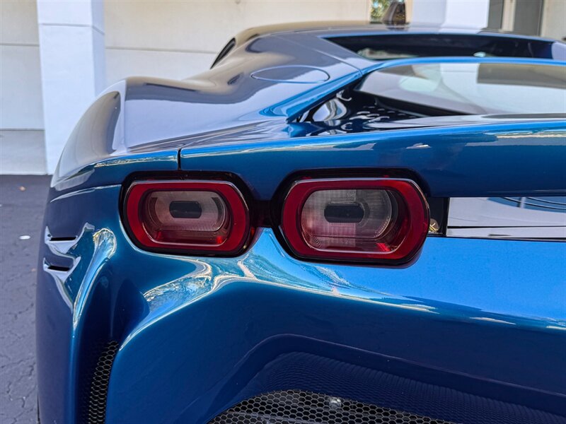 2023 Ferrari SF90 Stradale   - Photo 51 - Bonita Springs, FL 34134