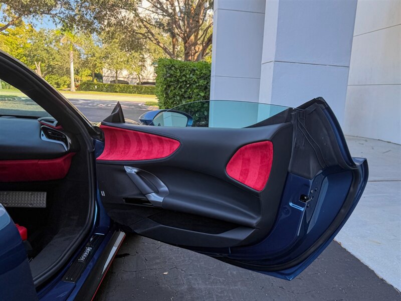 2023 Ferrari SF90 Stradale   - Photo 35 - Bonita Springs, FL 34134