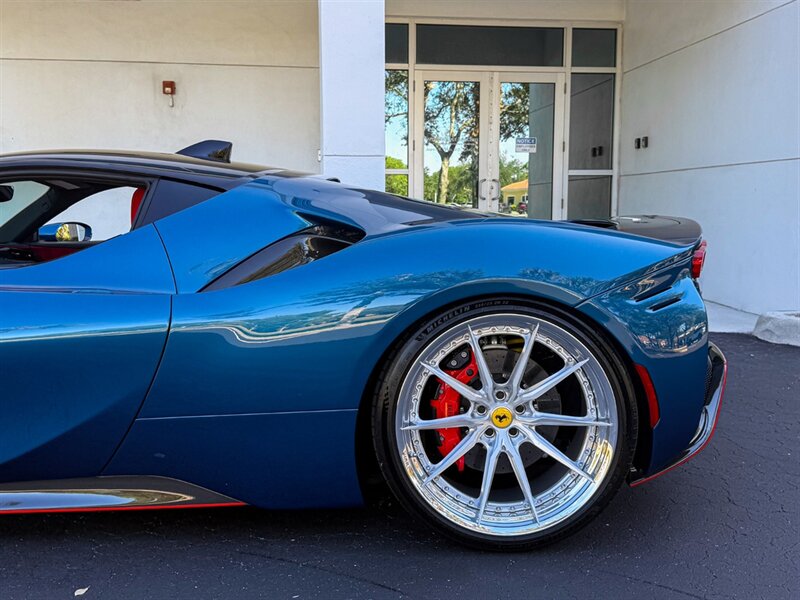 2023 Ferrari SF90 Stradale   - Photo 43 - Bonita Springs, FL 34134