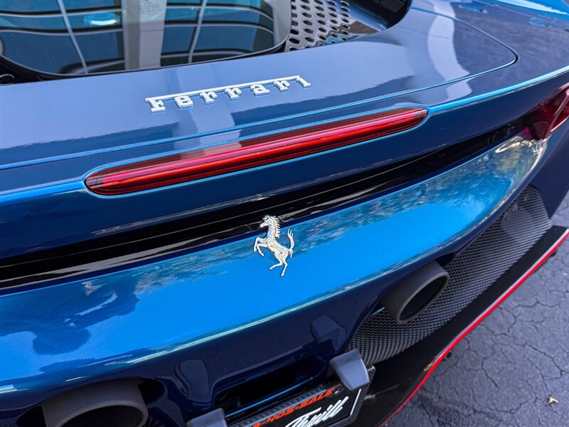 2023 Ferrari SF90 Stradale   - Photo 53 - Bonita Springs, FL 34134