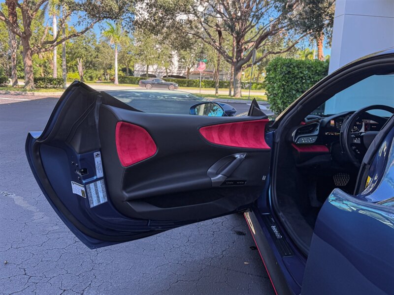 2023 Ferrari SF90 Stradale   - Photo 21 - Bonita Springs, FL 34134