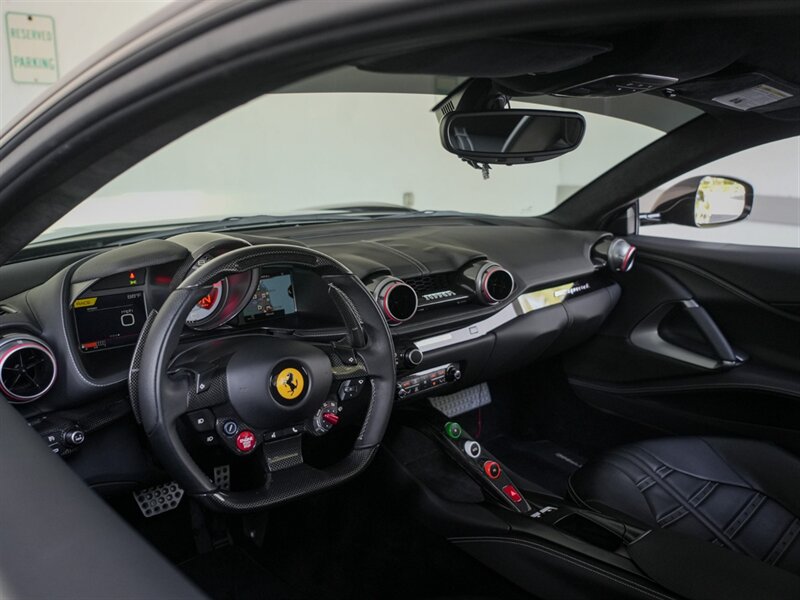 2018 Ferrari 812 Superfast - Photo 2 - Bonita Springs, FL 34134
