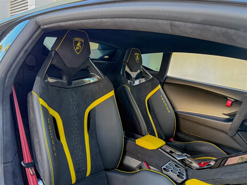 2023 Lamborghini Huracan Tecnica - Photo 32 - Bonita Springs, FL 34134