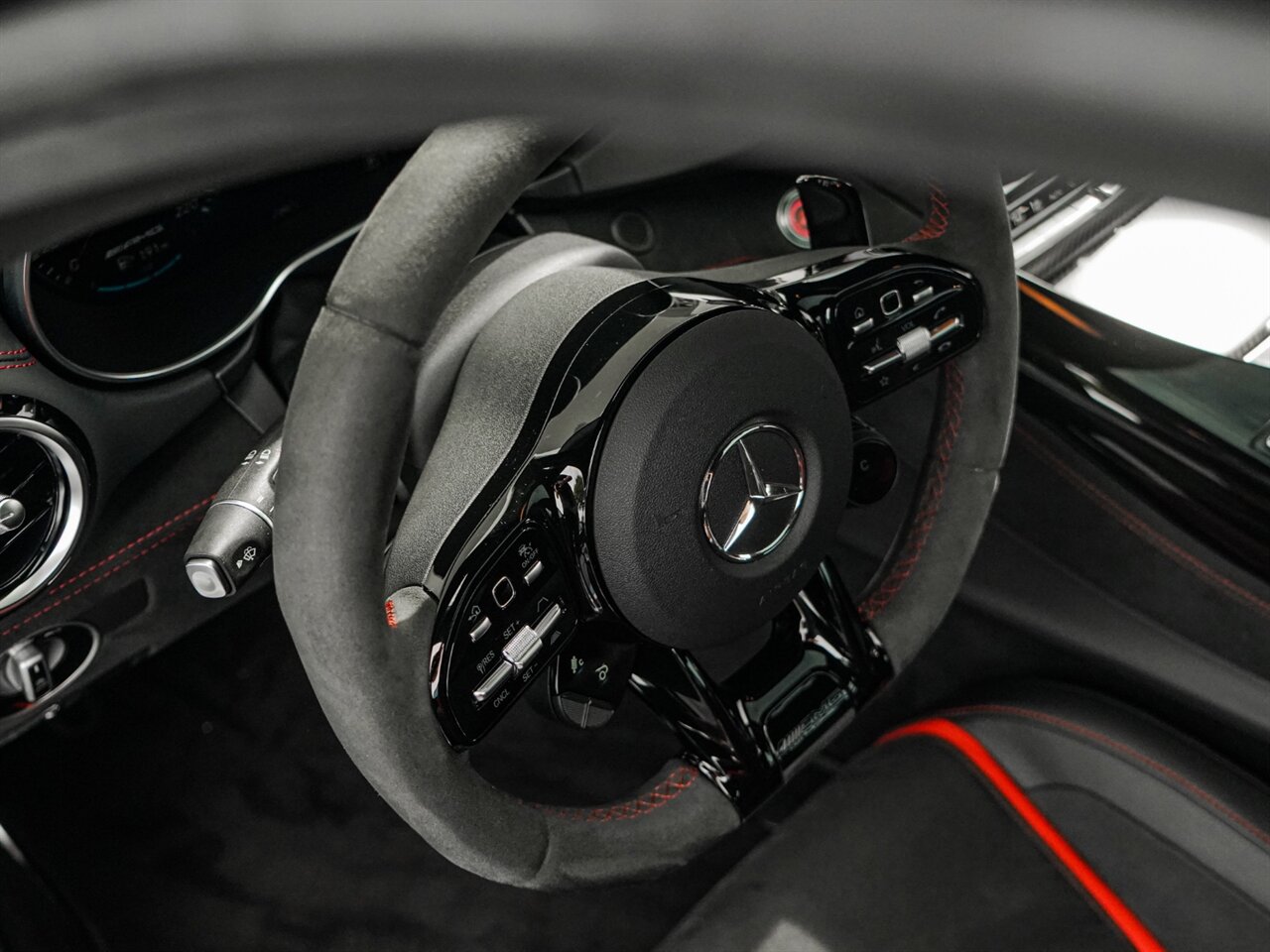 2020 Mercedes-Benz AMG GT C   - Photo 33 - Bonita Springs, FL 34134