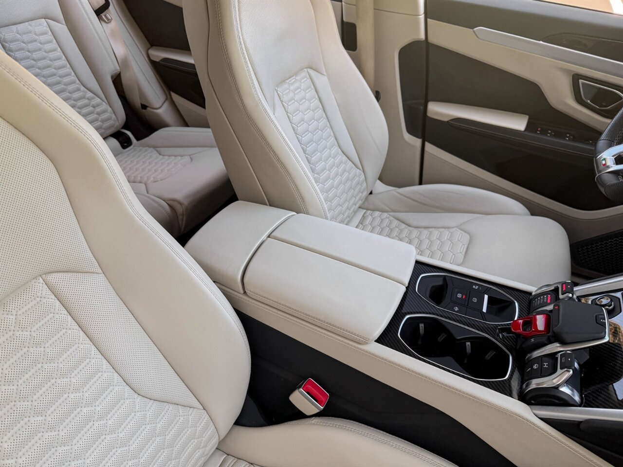 2021 Lamborghini Urus   - Photo 41 - Bonita Springs, FL 34134