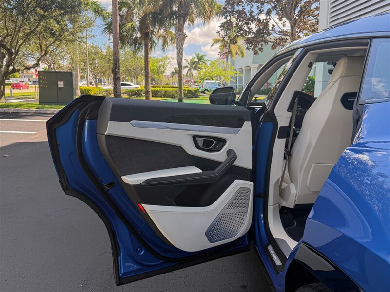 2021 Lamborghini Urus - Photo 34 - Bonita Springs, FL 34134