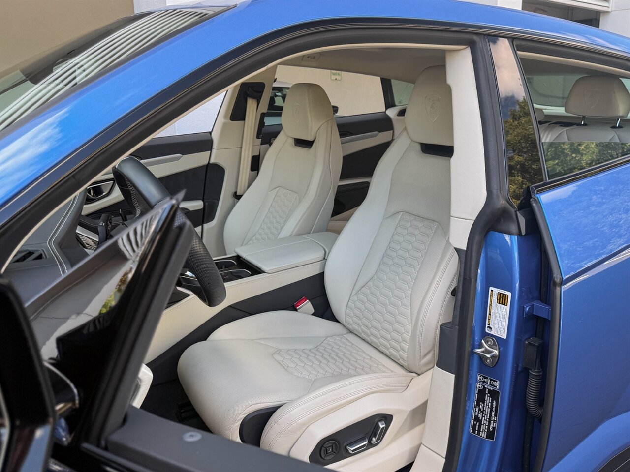 2021 Lamborghini Urus   - Photo 22 - Bonita Springs, FL 34134