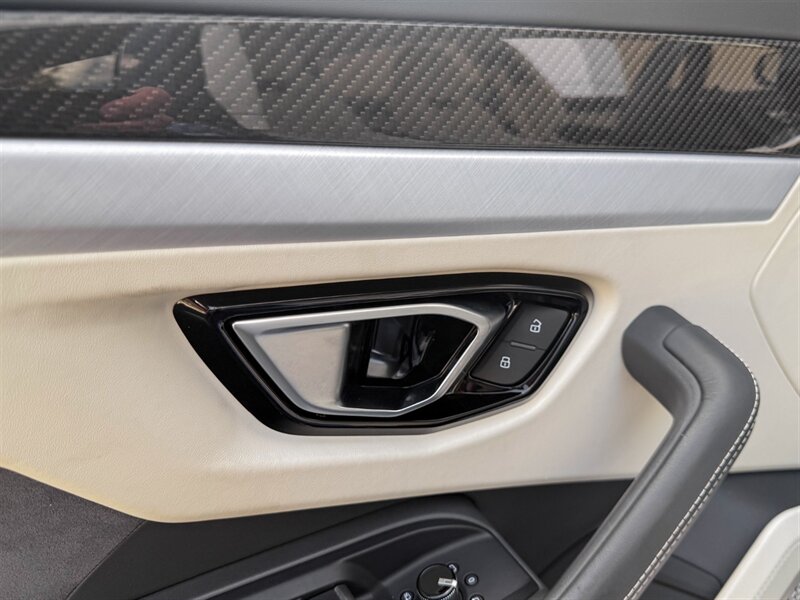 2021 Lamborghini Urus - Photo 27 - Bonita Springs, FL 34134