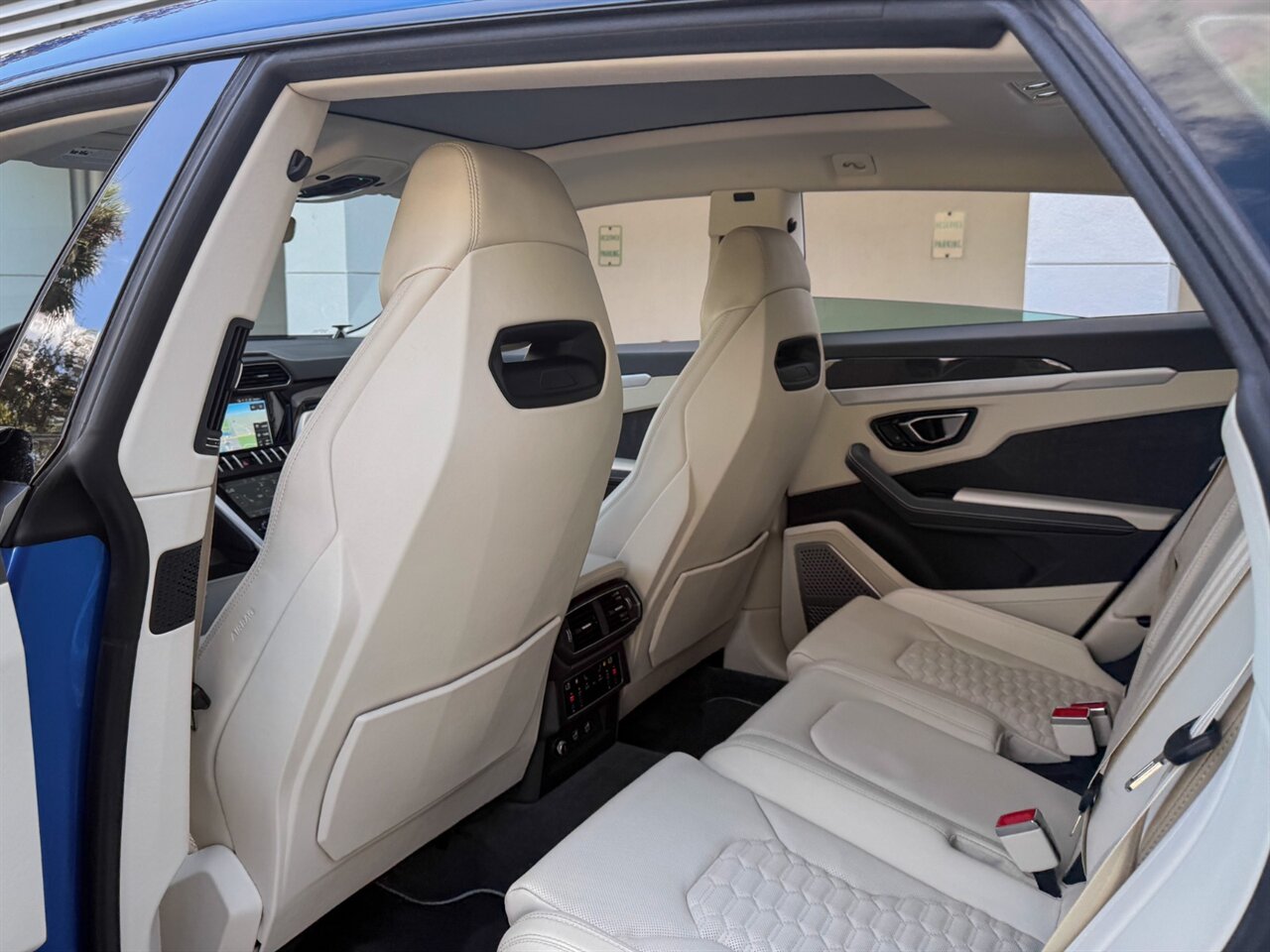 2021 Lamborghini Urus   - Photo 30 - Bonita Springs, FL 34134