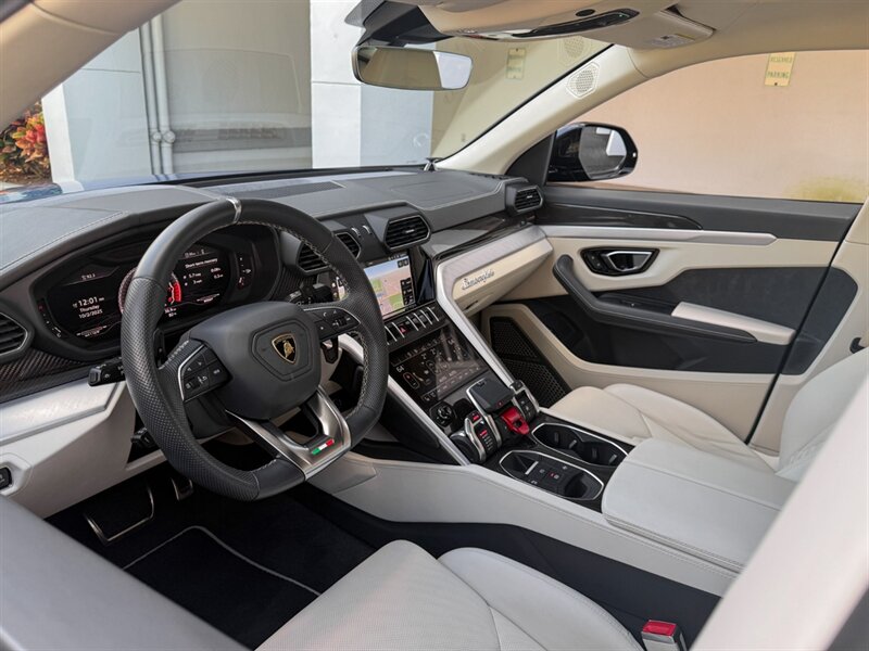 2021 Lamborghini Urus   - Photo 1 - Bonita Springs, FL 34134
