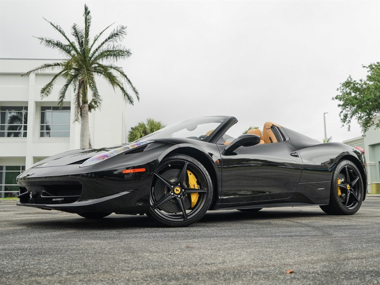 2013 Ferrari 458 Spider   - Photo 12 - Bonita Springs, FL 34134