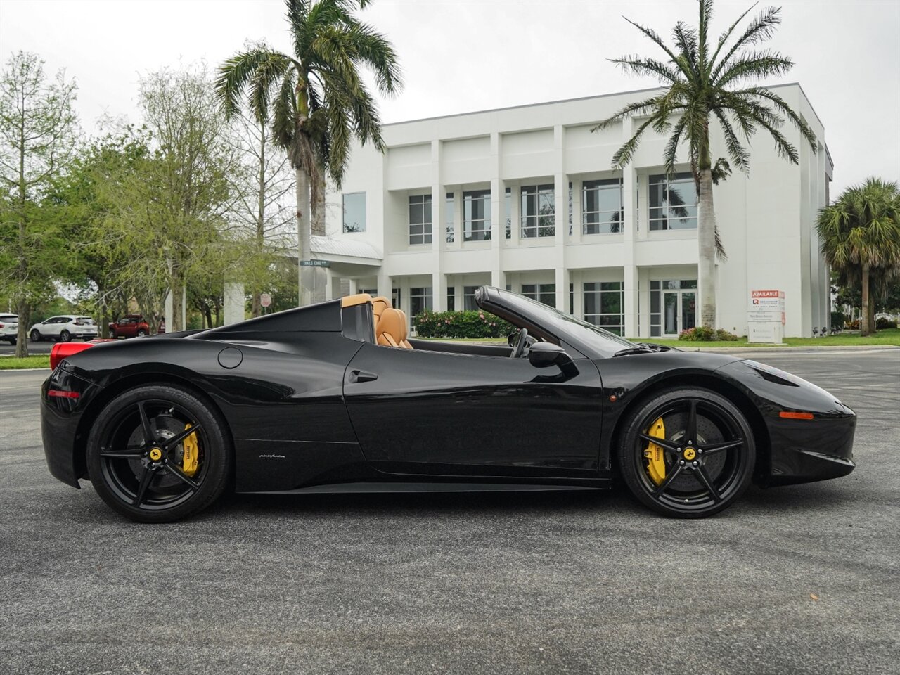 2013 Ferrari 458 Spider   - Photo 67 - Bonita Springs, FL 34134