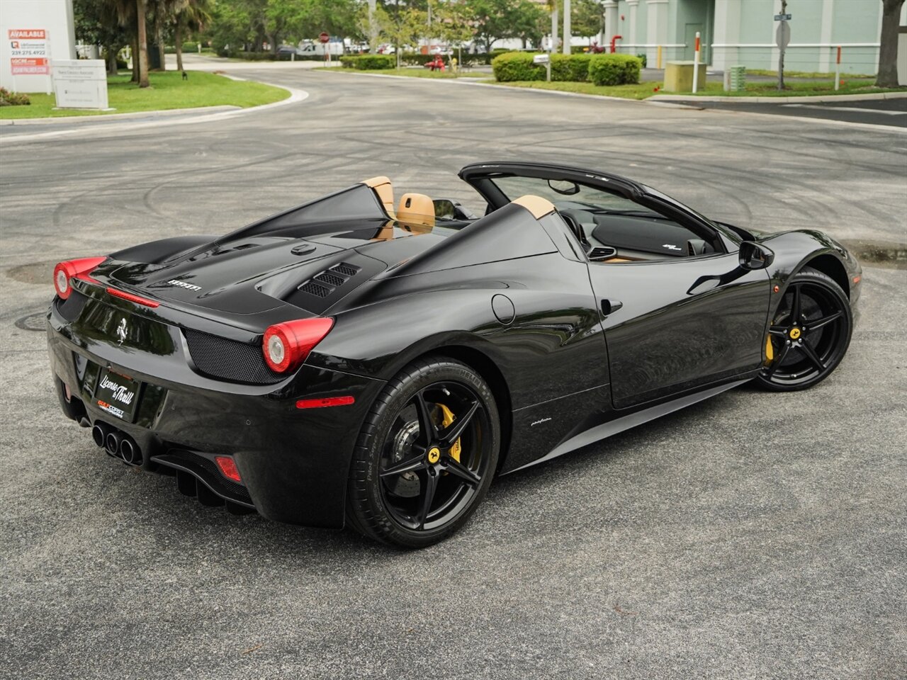 2013 Ferrari 458 Spider   - Photo 66 - Bonita Springs, FL 34134