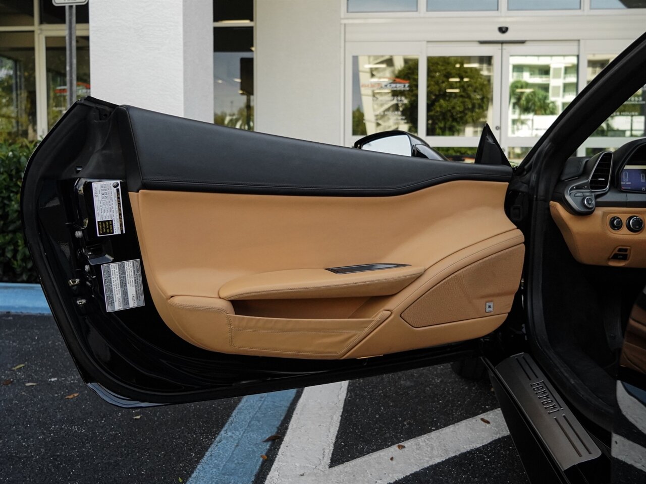 2013 Ferrari 458 Spider   - Photo 24 - Bonita Springs, FL 34134