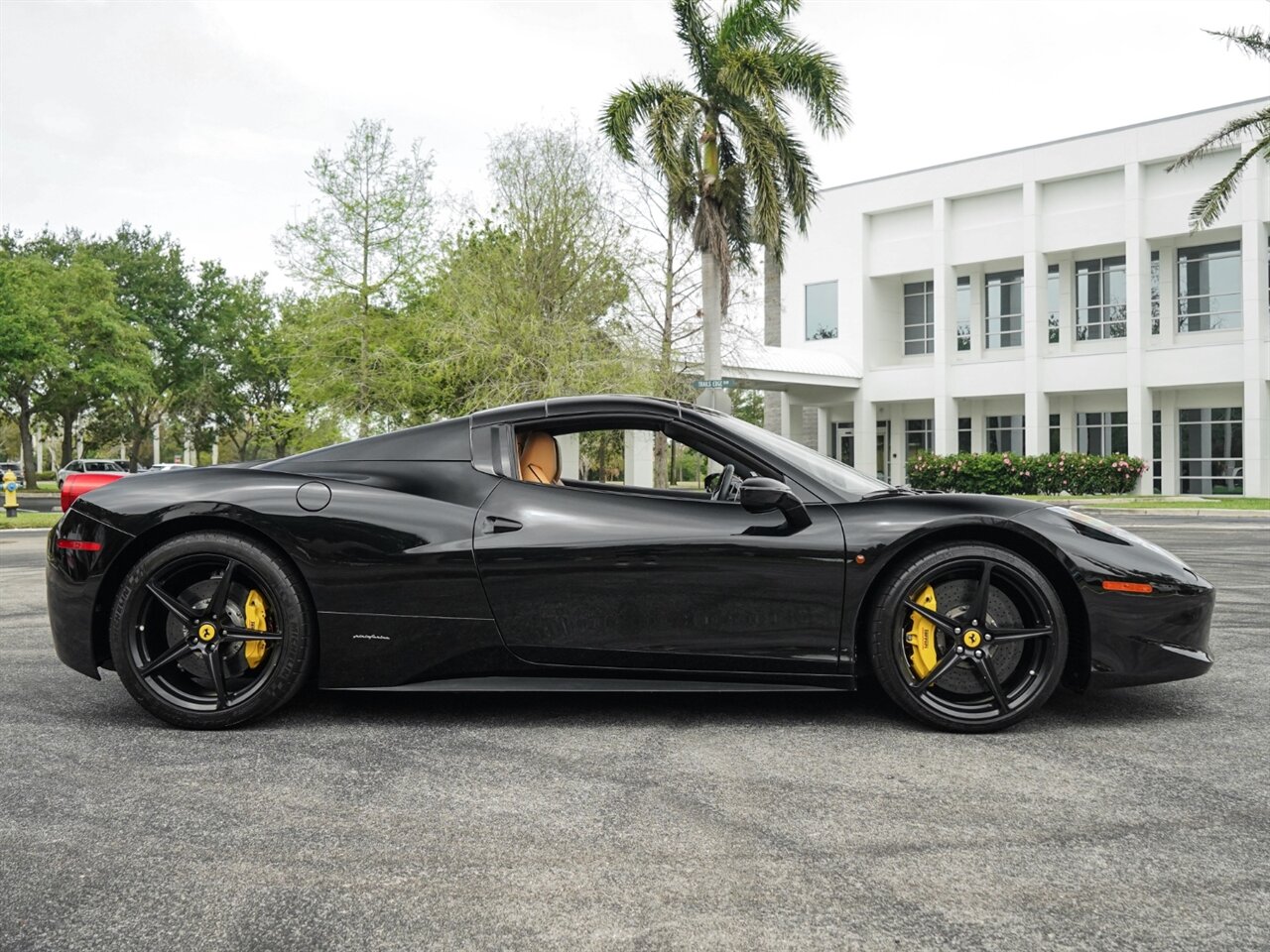 2013 Ferrari 458 Spider   - Photo 78 - Bonita Springs, FL 34134