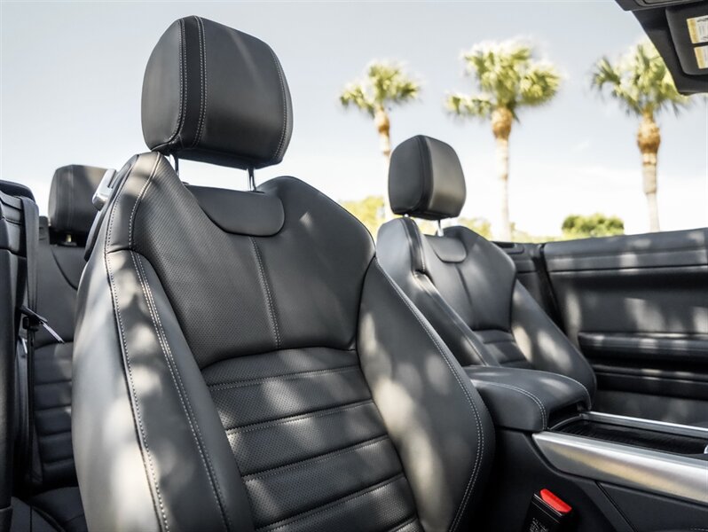 2018 Land Rover Range Rover Evoque Conver HSE Dynamic   - Photo 31 - Bonita Springs, FL 34134